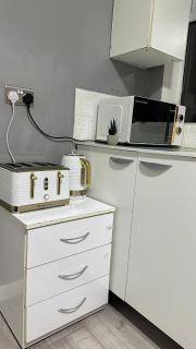 Spacious Escape 3 Bed Free Parking Ultra Fast WiFi - 2