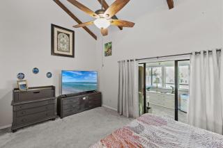Wow! 5 min walk to the Beach with Pool and BBQ! - 1