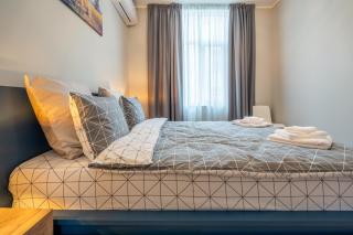 The Urban Pulse Stylish Flat - 5