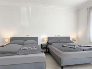 Stylische zentrale Esslingen-Wohnung für 14 Personen - 2