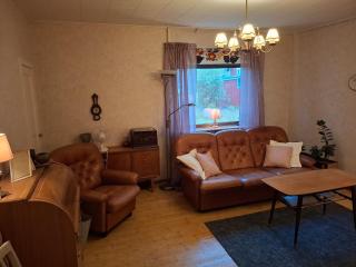 Trevligt hus i liten by - 0