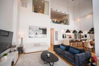 403 - Luxury Condo - Incredible View & Pool - 5