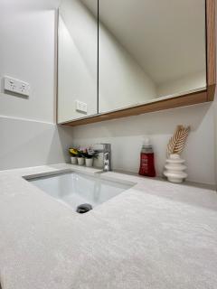 City Pulse Hideaway Stylish 1-B Apartment in VTA - 3