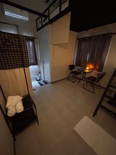 Munchies Bed & Breakfast - 5