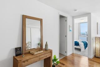 2BR Port Melbourne apt - 2 min walk from beach - 3