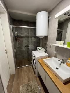 Modern Apartment nearby downtown & peaceful forest park - 7