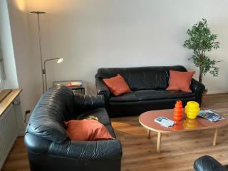 Cosy 3 bedroom Balcony Free parking Fast Wifi - 3