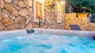 Villa Imortele aria with pool by Villas Guide - 8