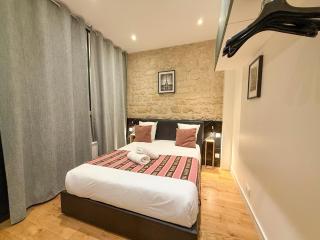 153 - Urban Pretty Flat in Center of Paris - 6