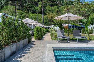 Nomad Cabin — Beach Access, Pool & Breakfast - 9