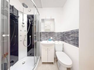 Wildflower Studio Pole Mokotowskie Park&Metro - 8