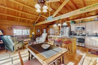 Chimney Hill Retreat - 4