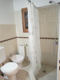 Hermosa casa con patio a una cuadra del lago - San Carlos de Bariloche - 7