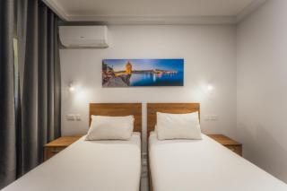 NEW - Only Suites Modern 2-Bedroom apartment with common heated Jacuzzi by SF Homes - 1