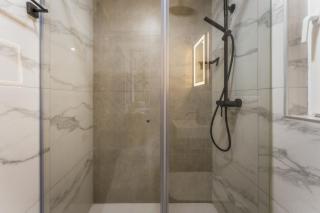 NEW - Only Suites Modern 2-Bedroom apartment with common heated Jacuzzi by SF Homes - 7