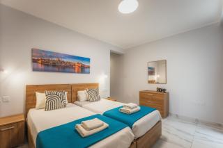 NEW - Only Suites Modern 2-Bedroom apartment with common heated Jacuzzi by SF Homes - 3