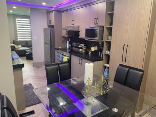 Modern 7 Bedroom Masterpiece on Portage Sleeps 16 - 7