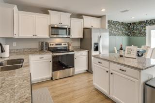 WFH Setup, Fenced Yard! Spacious Spring Hill Stay - 8