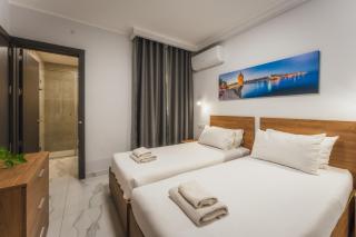 NEW - Only Suites apt3 Modern 2-Bedroom apartment with common heated Jacuzzi by SF Homes - 2