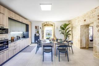 Villa Amira by Villa Plus - 6