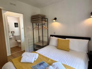 Fern Lodge 11 with Hot Tub - Belladrum - 1