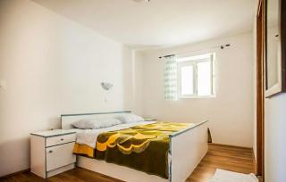 1 Bedroom Nice Apartment In Lopar - 6