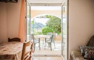 1 Bedroom Nice Apartment In Lopar - 1