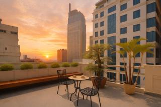 White Lotus Hotel Saigon - 8