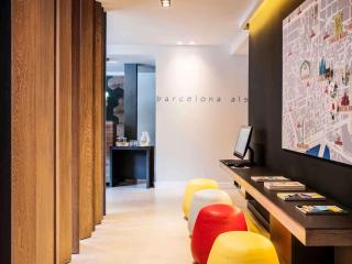 ibis Styles Barcelona Centre - 9