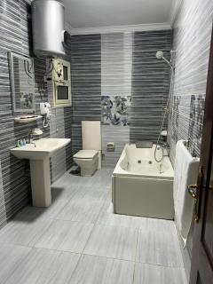 Maat Pyramids View Inn & Jacuzzi - 9