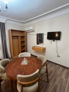 Maat Pyramids View Inn & Jacuzzi - 1