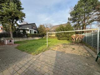 House with garden, 3 Rooms & private Garage in Cologne - 5