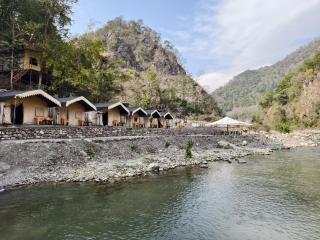 The Riverside Paradise - 7