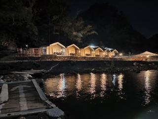 The Riverside Paradise - 6