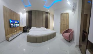 Mauxworth Homes and Apartments - 2