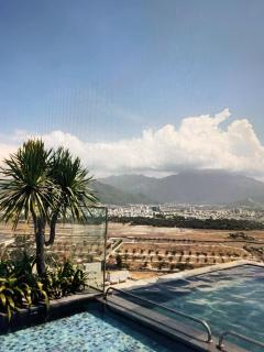 Blue Horizon Nha Trang Suites Bay - 9