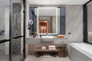 voco Shanghai Hongqiao Hub by IHG - 8