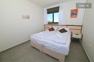 Yalarent Magdala Apartment with Private Jacuzzi - 3