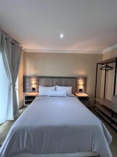 Fourteen38 Mews Guesthouse - 9