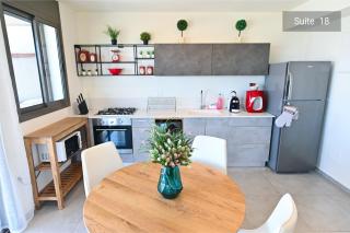 Yalarent Magdala Apartment with Private Jacuzzi - 2