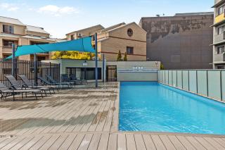 Modern City Escape Stylish 2BR Apartment - 9