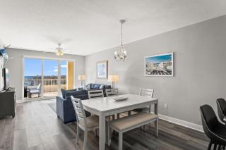 Ariel Dunes II 407 - 6
