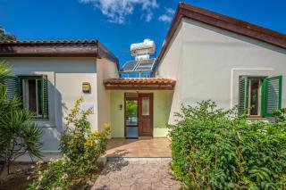 Villa Iriss by Villa Plus - 2