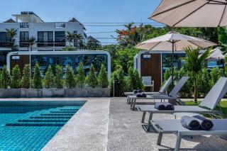 Cozy Nomad Cabin Bangtao — Poolside Beach Retreat - 0