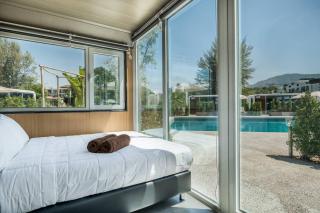 Cozy Nomad Cabin Bangtao — Poolside Beach Retreat - 6