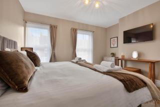 WhiskAwayHomes - Sebright Avenue - Luxury home - 4