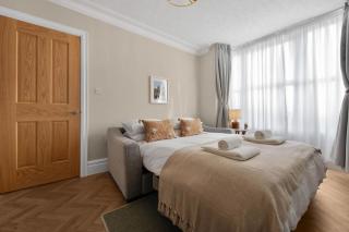 WhiskAwayHomes - Sebright Avenue - 8