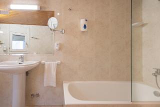 Hotel Oros by Nexta - 4