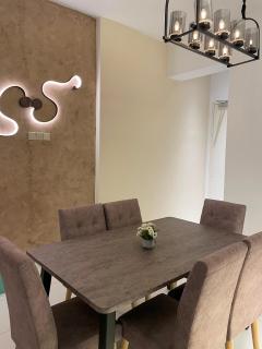 EG Home at Oasis Condominium Simee - 6