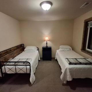 The More the Merrier! Sleeps up to 10 - 4